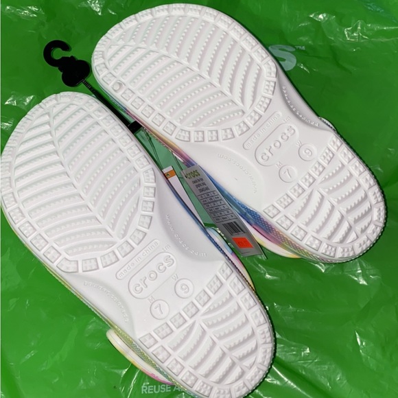 Light Tye-Dye Crocs - Picture 2 of 4